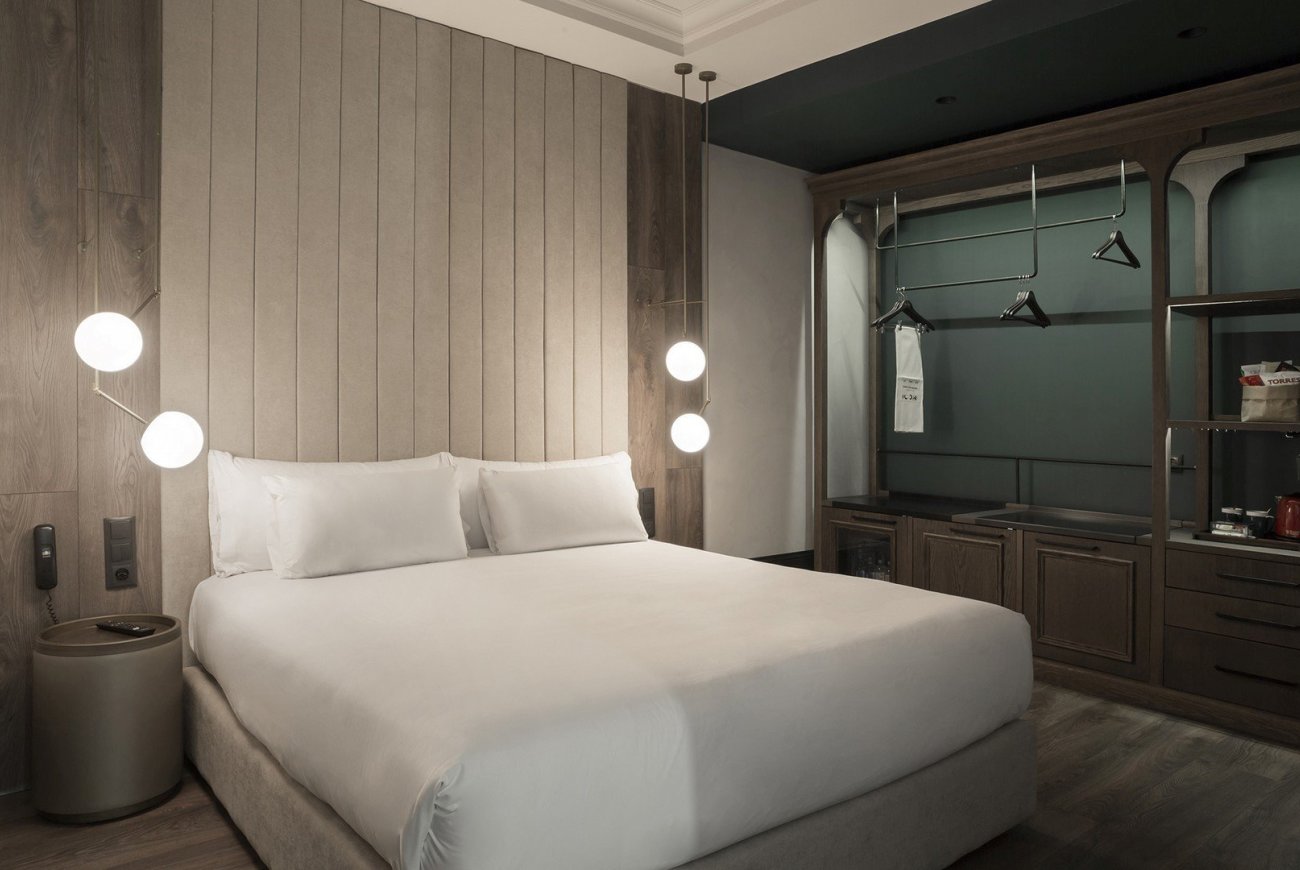Icon Wipton Madrid — family room