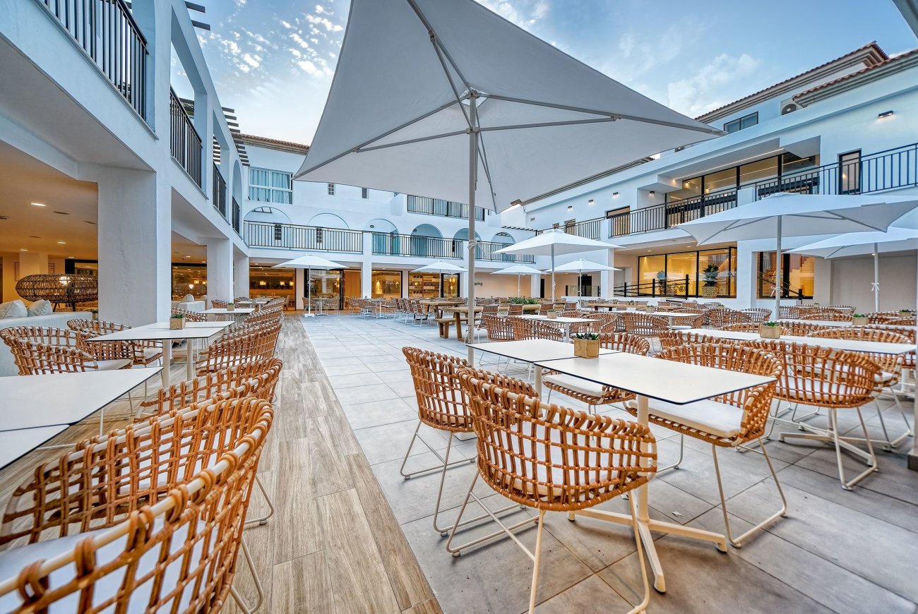 Broncemar Beach Suites Hotel