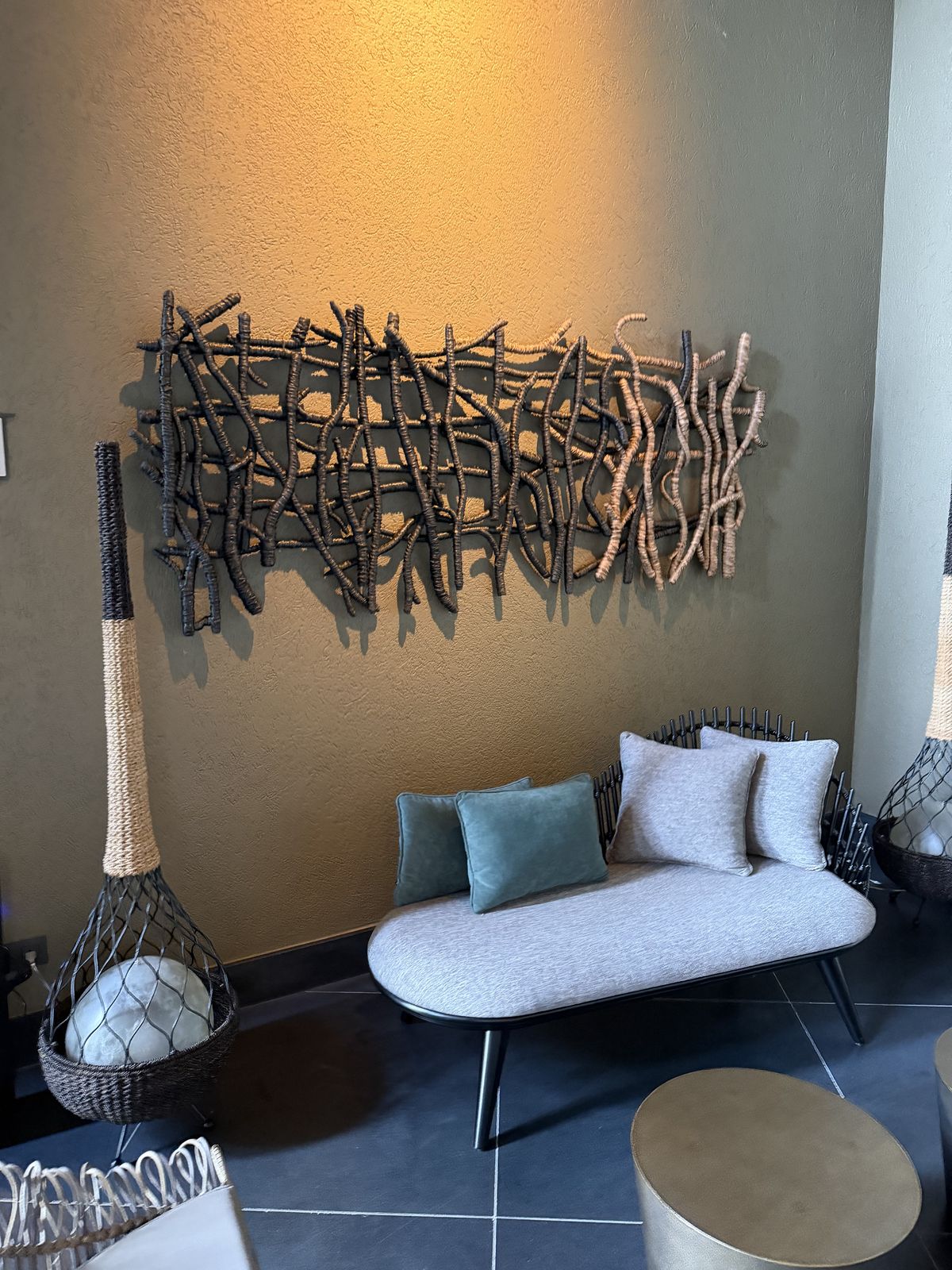 Lopesan Caoba Lagoon — decoración Viro en zona de estar