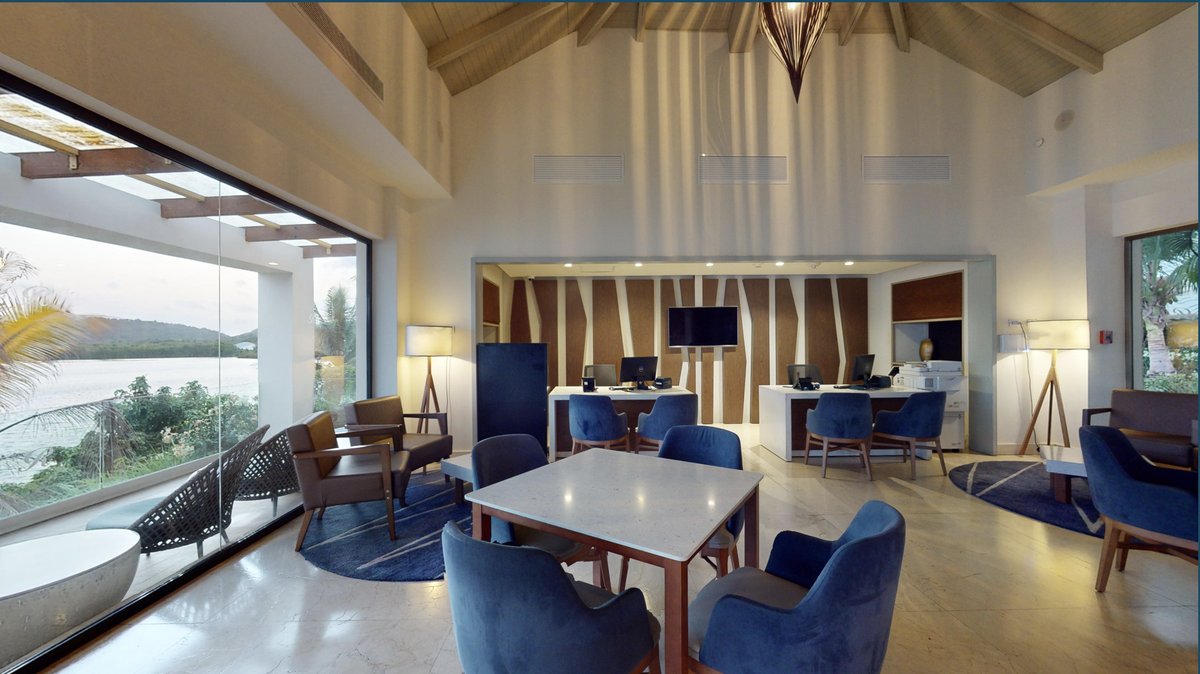 Royalton Antigua — Diamond Club Lounge