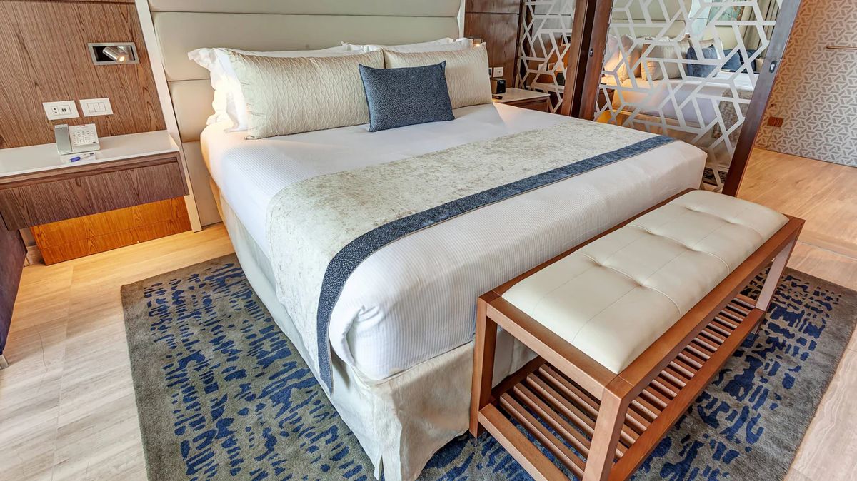Royalton Suites Chic Cancún — habitación